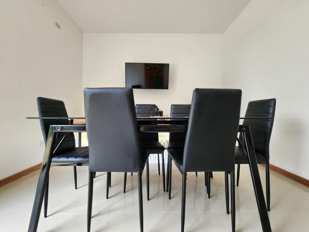 Amazonia Deluxe Lake Condo Летисия Экстерьер фото